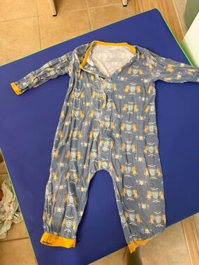 Magnetic me romper